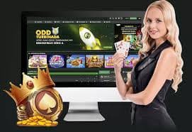 Pemain sportsbook dan slot online sedang menikmati taruhan dengan perangkat mobile di Indonesia